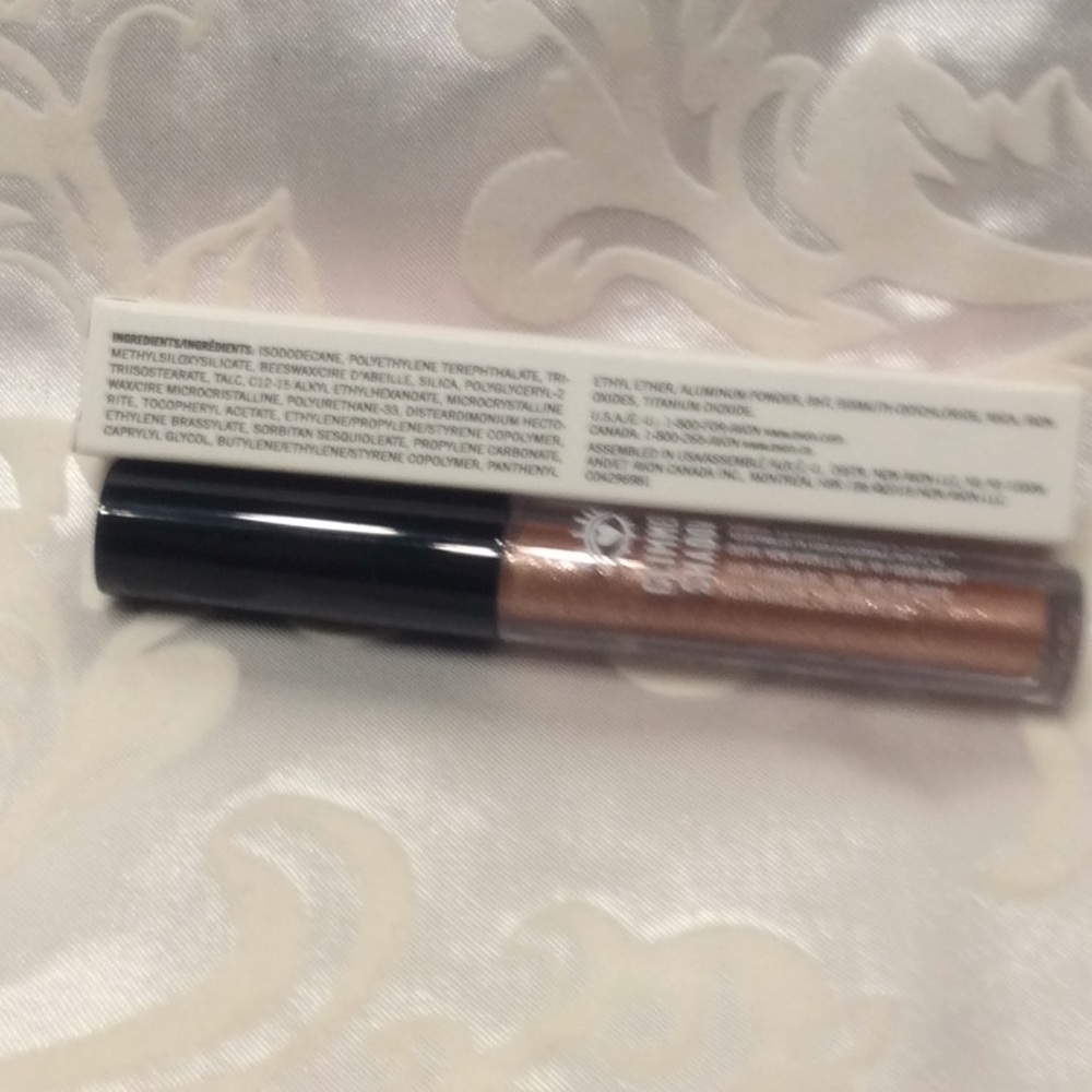 Glimmer Shadow Liquid Eye Shadow - Picture 3 of 5